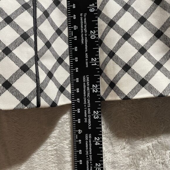 White House Black Market Modern Gingham Back Cutout Blouse Top Size 12 - Picture 9 of 11